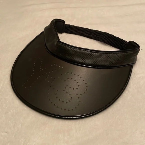 Y-3 Yohji Yamamoto visor Visor by Y-3 - La Garçonne main image 2